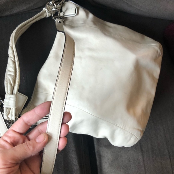 White Leather Coach Purse with Double straps - Picture 4 of 11